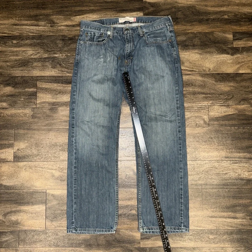 Vintage Levi's 559 Relaxed Fit Straight Leg Medium Wash Denim Jeans Men's 34x30